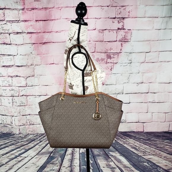 Michael Kors Jet Set Shoulder Bag Brown - Picture 4 of 4